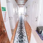 ホームステイ Dom Na Fali
