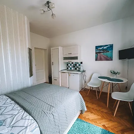 Rum i privatbostad Dom Na Fali *